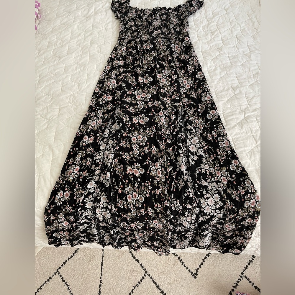 American Eagle Maxi Off Shoulder Dress